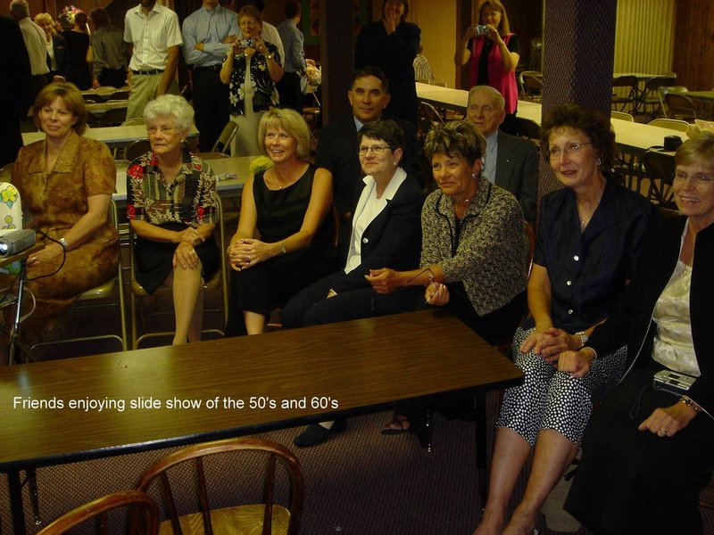 2004/07(July)/05(Mothers-Funeral)/800x600_2004-07-29 13-52-39.jpg